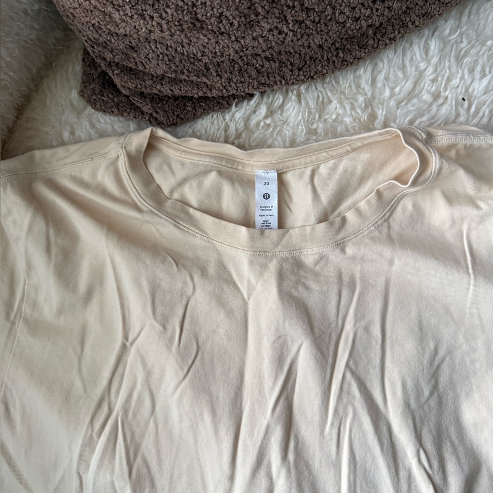 Lululemon Love Crew Neck Long Sleeve 🍃 - Picture 2 of 4